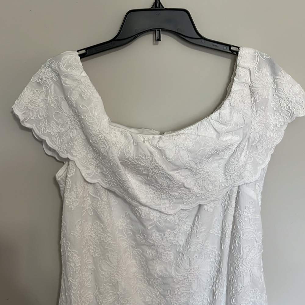EUC Lauren Ralph Lauren Off the Shoulder White with floral design Dress Size 14P - Picture 3 of 7